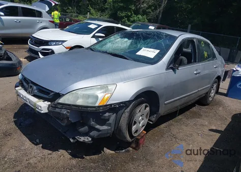 2005 Honda Accord 2.4 Lx from USA, damaged, VIN 1HGCM564X5A131044